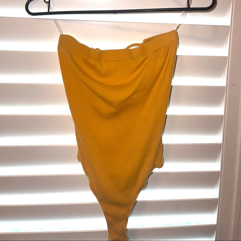 ✨Brand New Yellow Bodysuit✨